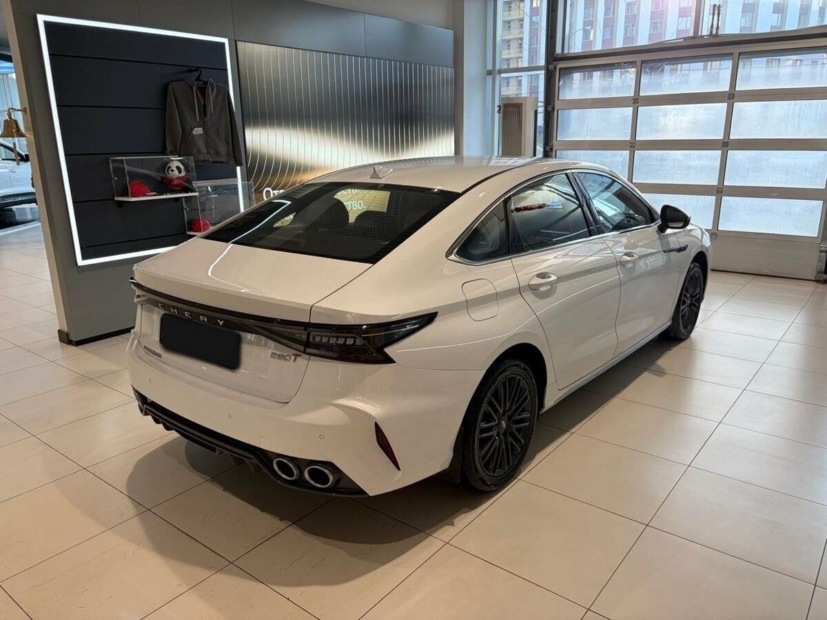 Chery Arrizo 8