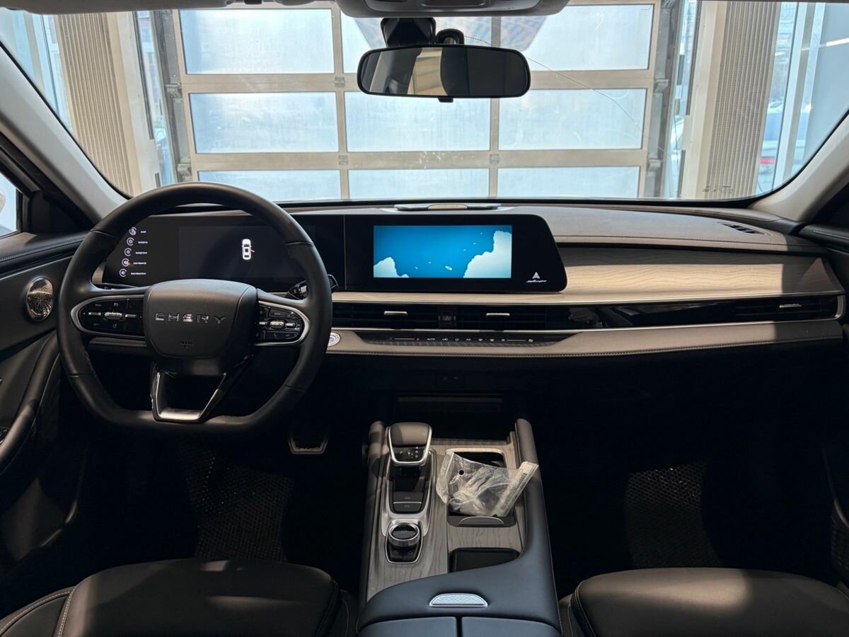 Chery Arrizo 8