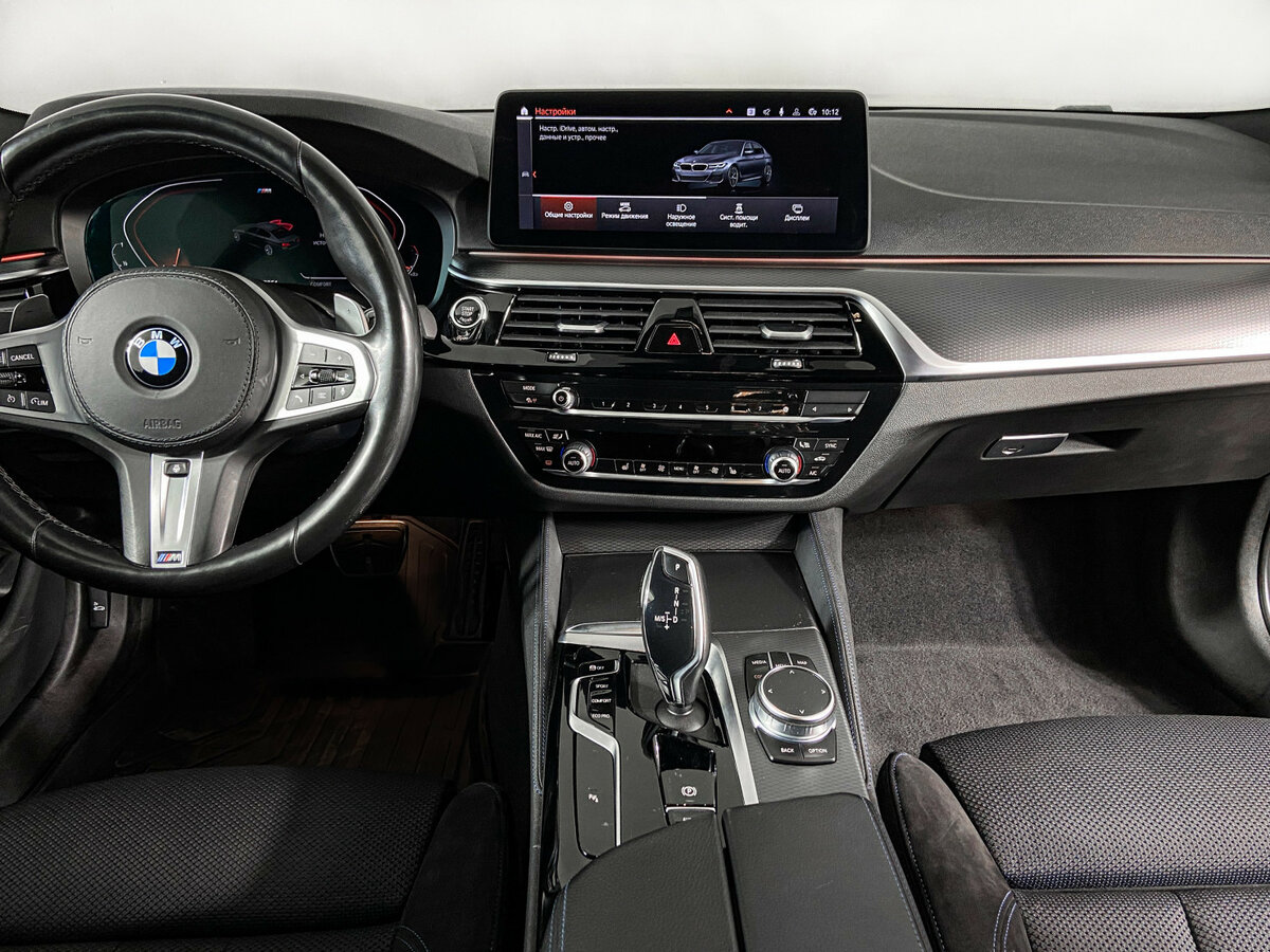 BMW 5 серии 2021