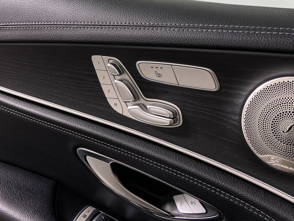 Mercedes-Benz E-Класс 2021