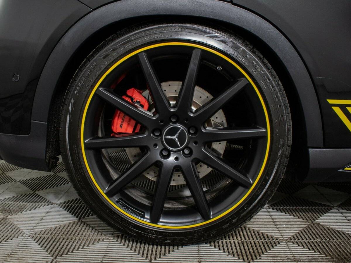 Mercedes-Benz GLA AMG