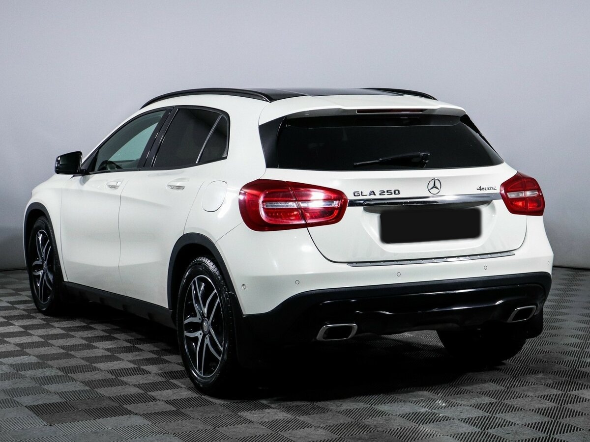 Mercedes-Benz GLA 2015