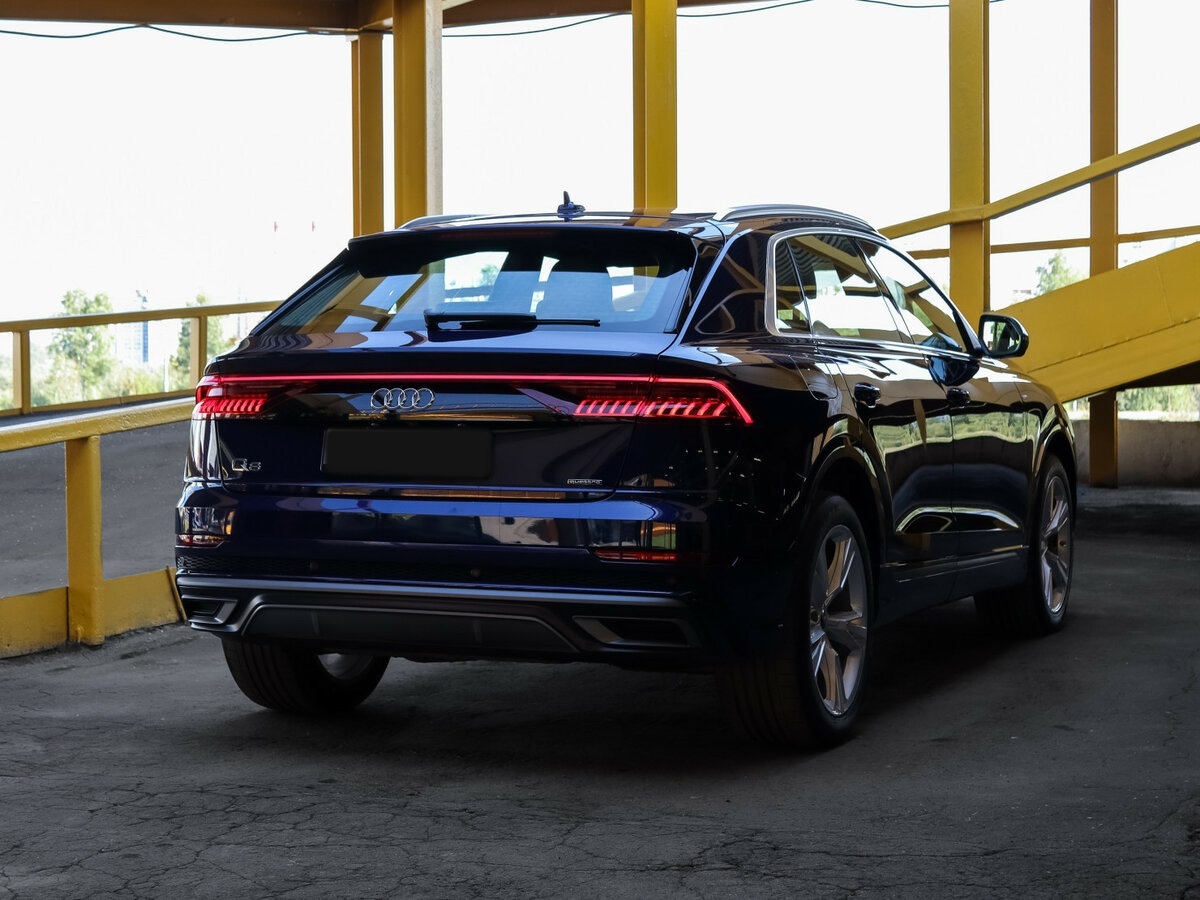 Audi Q8