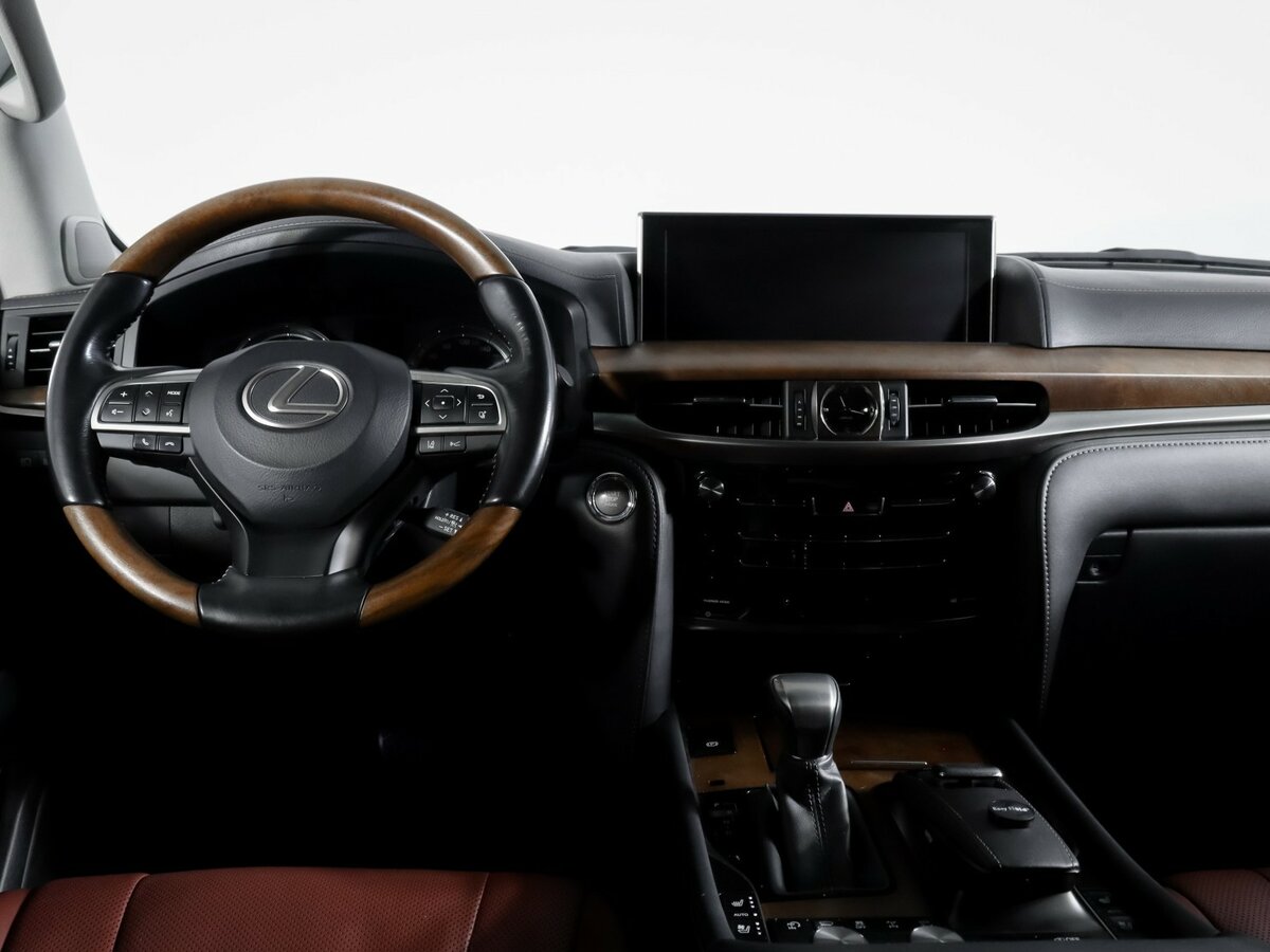 Lexus LX 2015