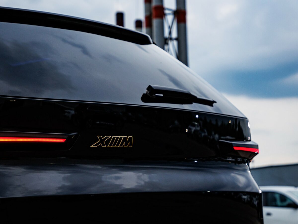 BMW XM 2023