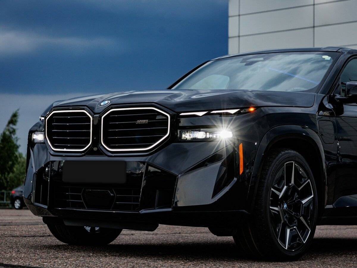 BMW XM 2023