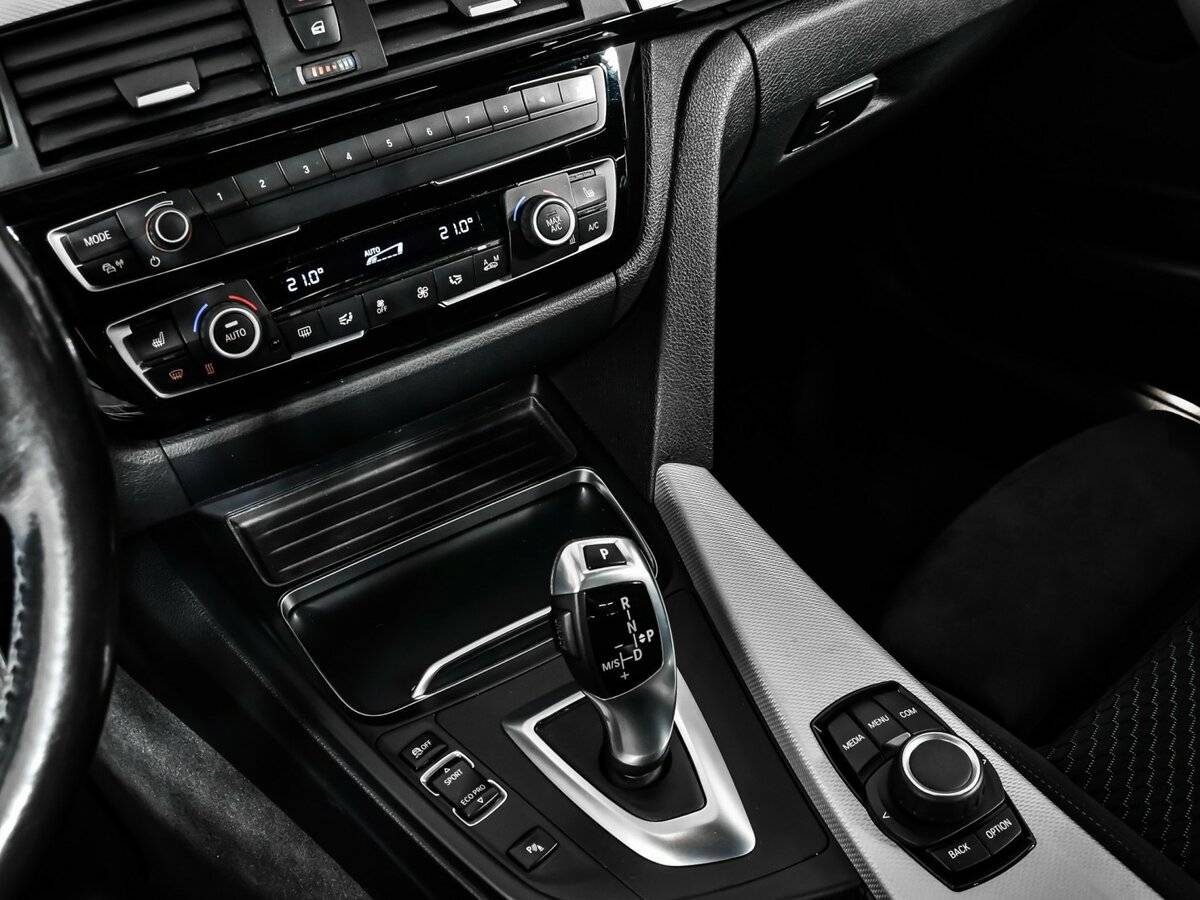 BMW 3 серии 2017