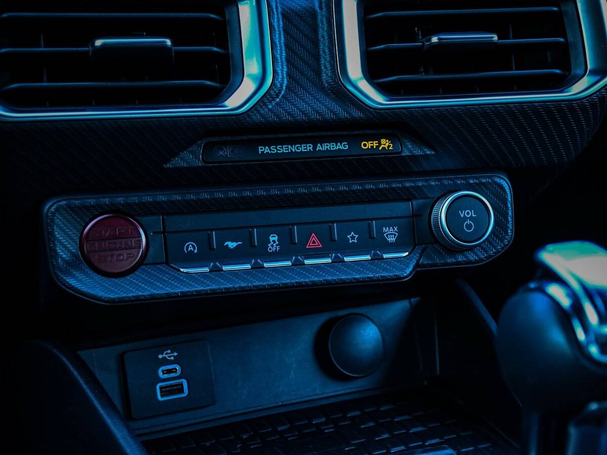 Ford Mustang 2024