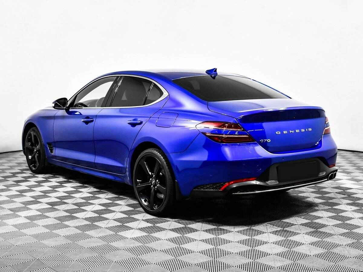 Genesis G70