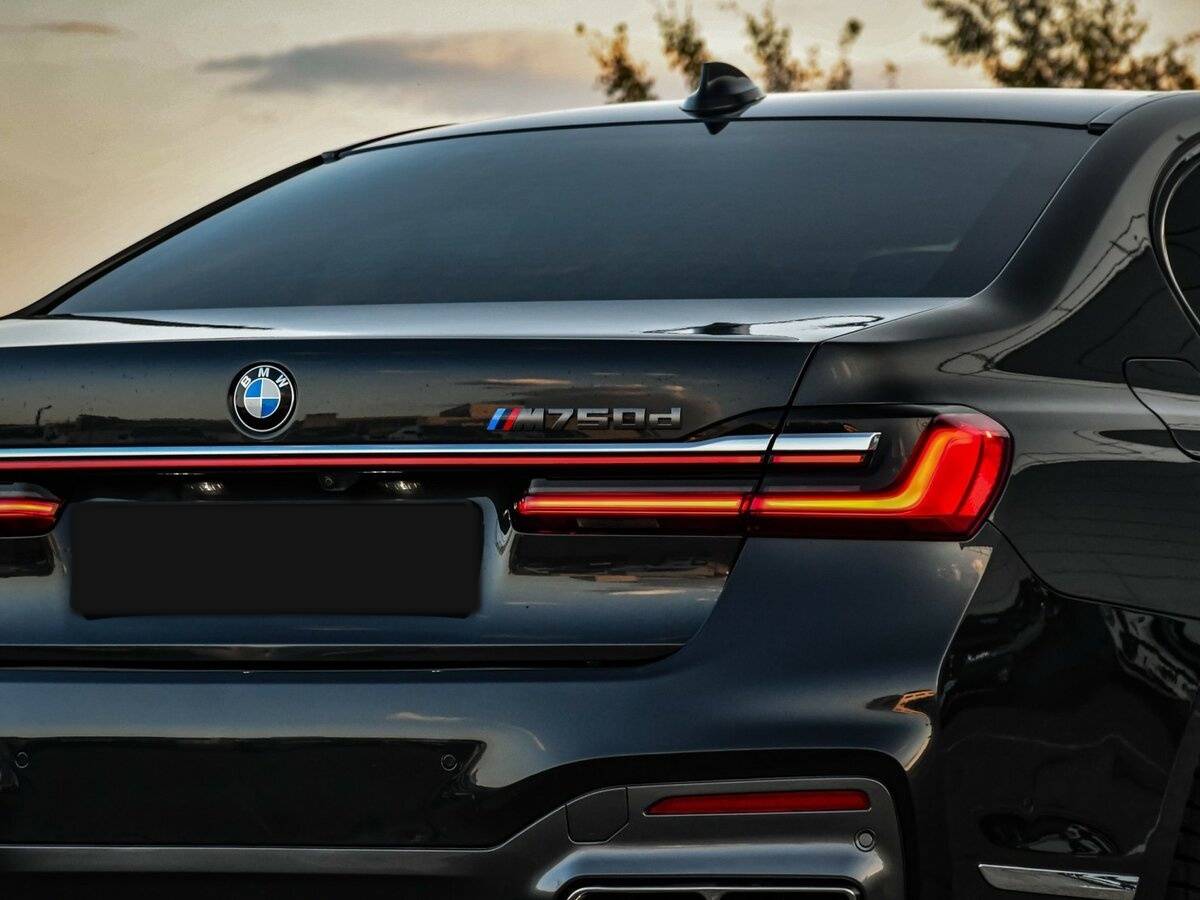 BMW 7 серии 2019
