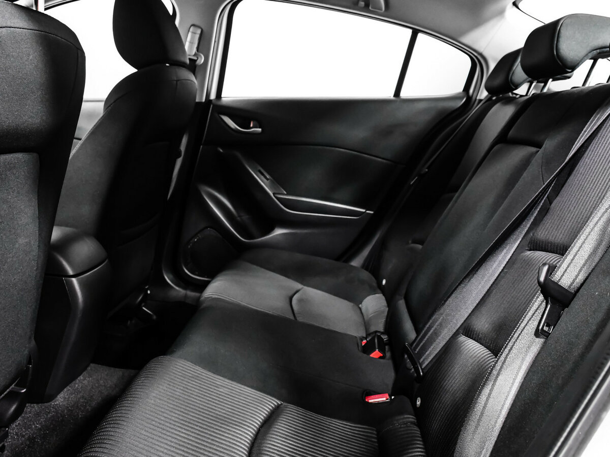 Mazda 3 2015