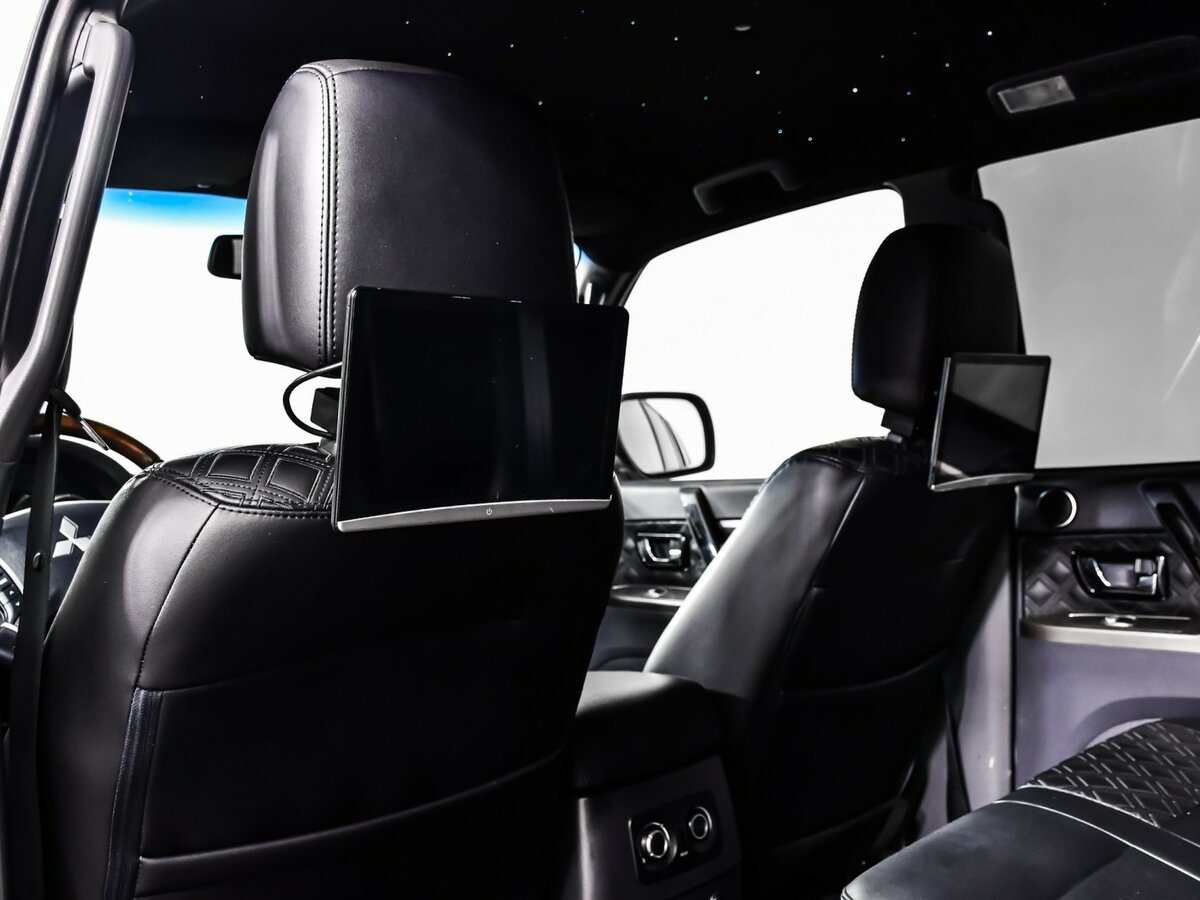 Mitsubishi Pajero 2019