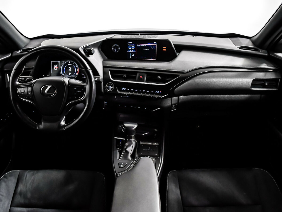 Lexus UX 2021