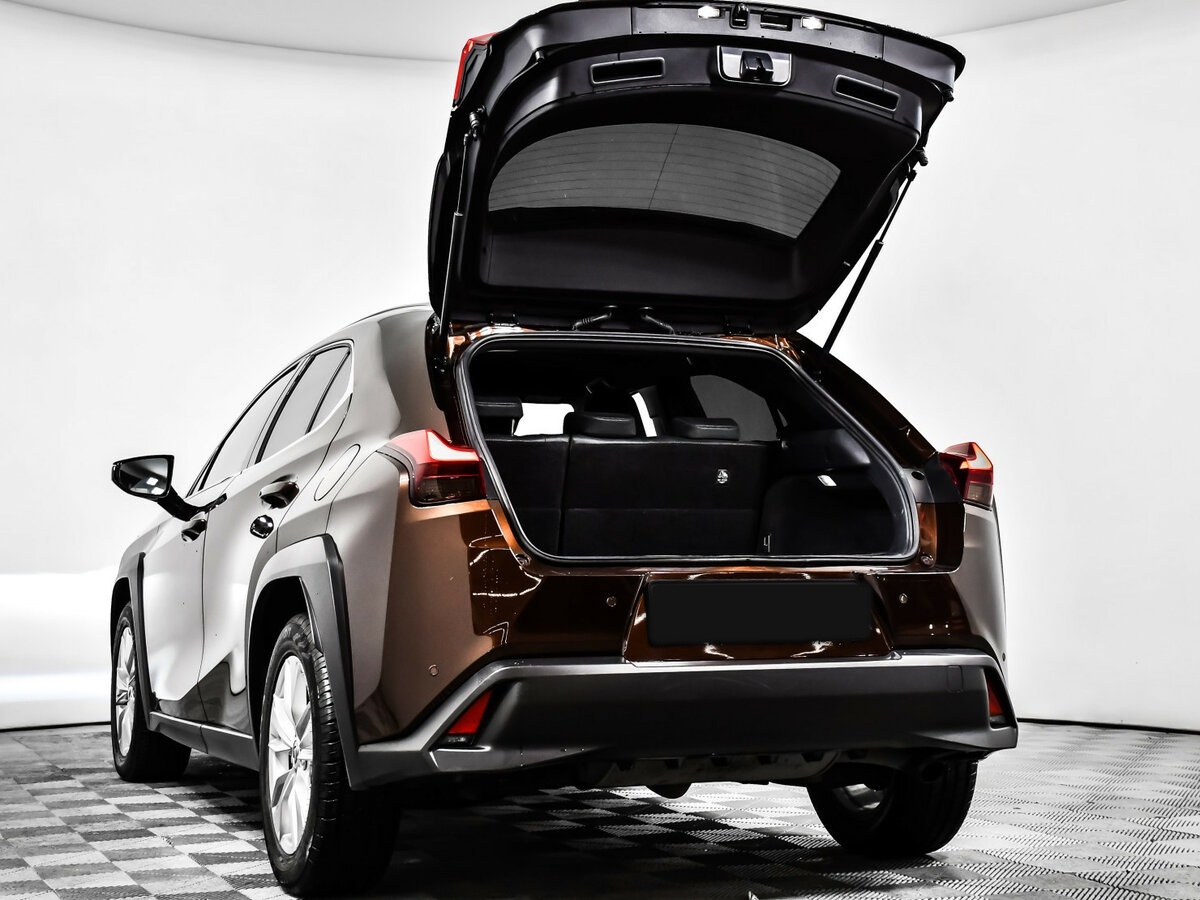 Lexus UX 2021