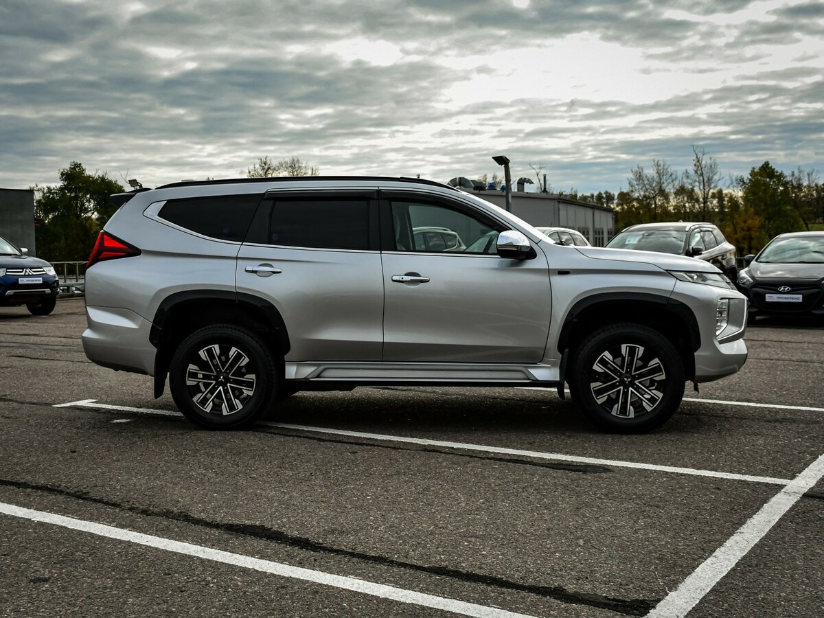 Mitsubishi Montero Sport