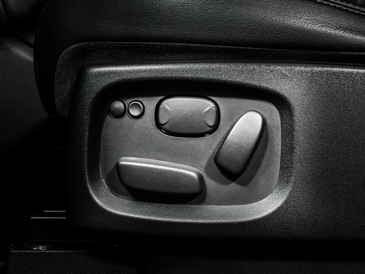 Land Rover Discovery 2013