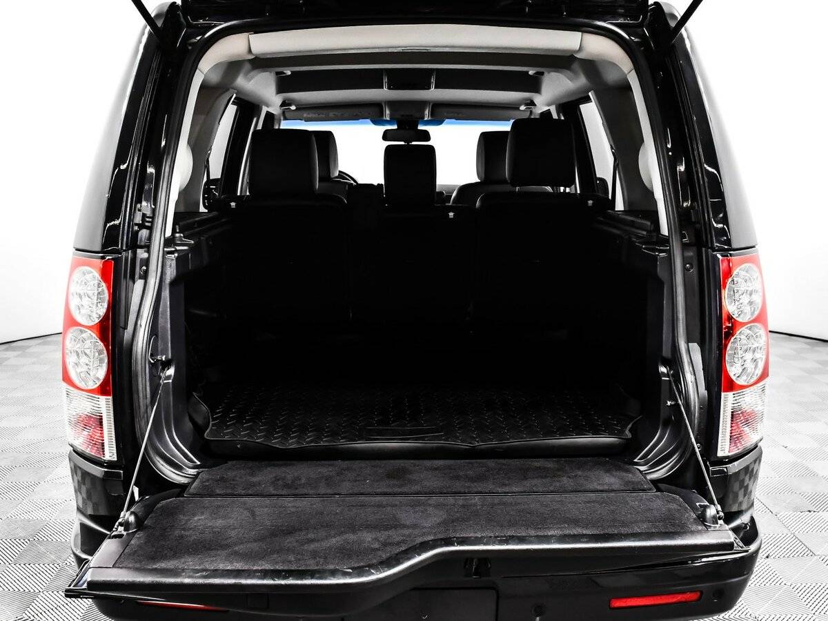 Land Rover Discovery 2013