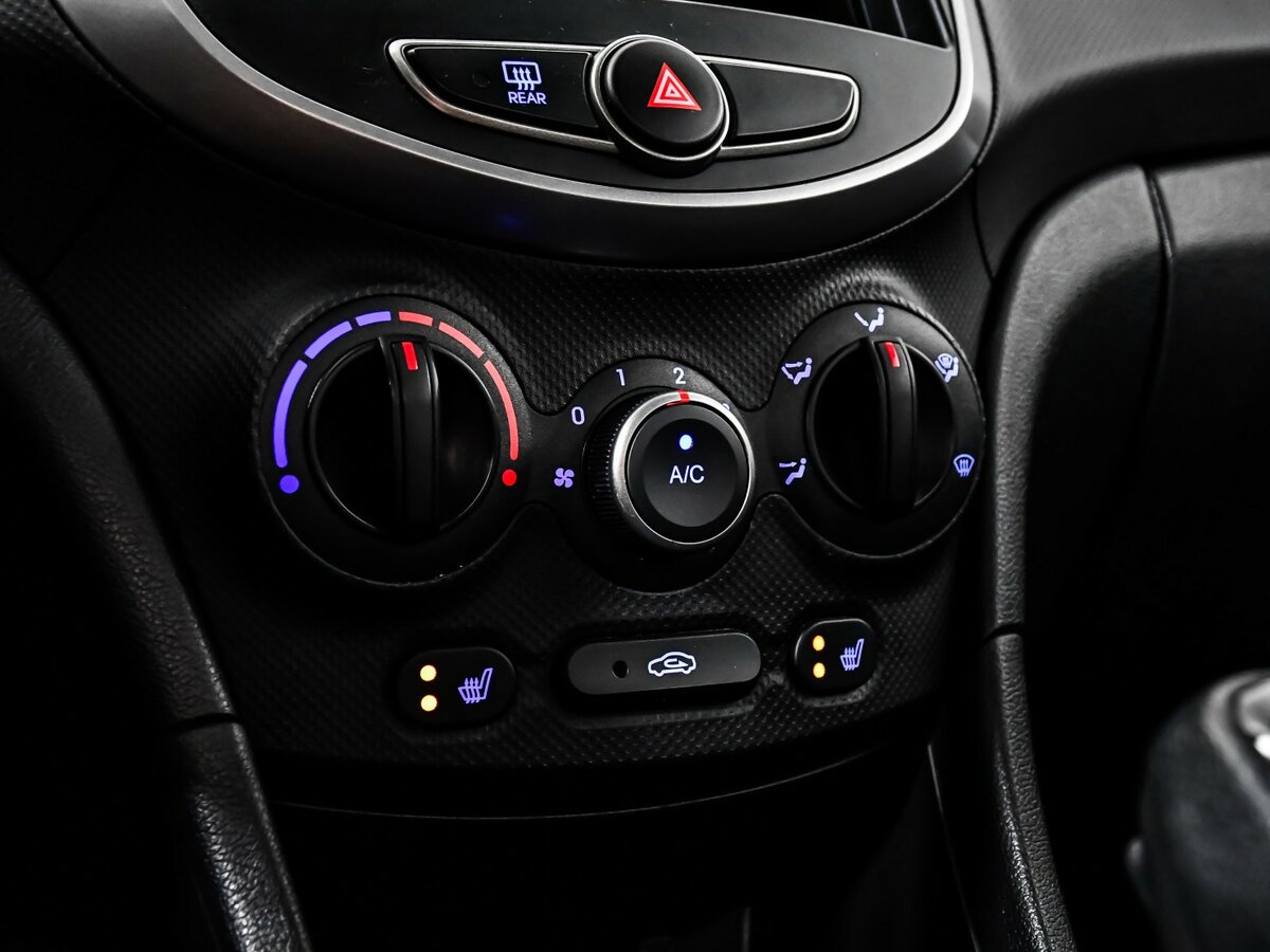 Hyundai Solaris 2016