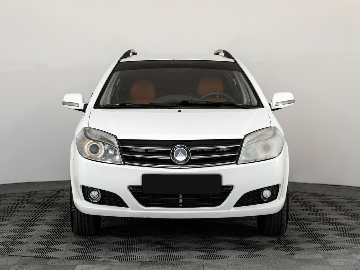 Geely MK Cross