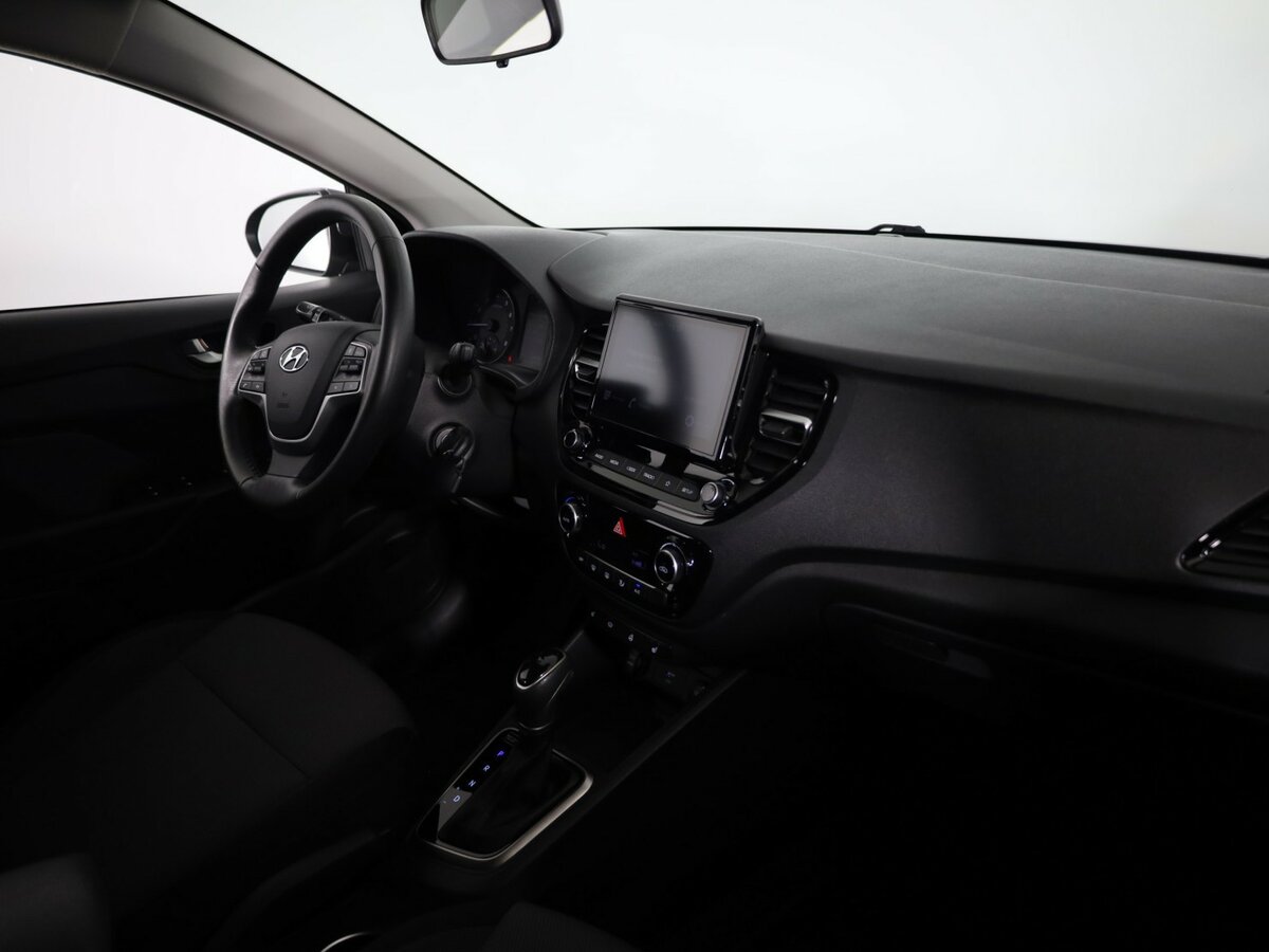 Hyundai Solaris 2021