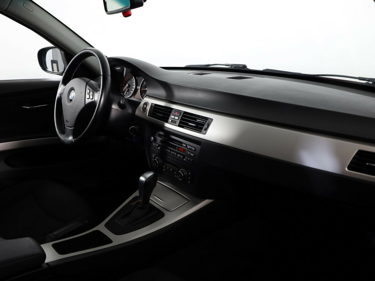 BMW 3 серии 2011
