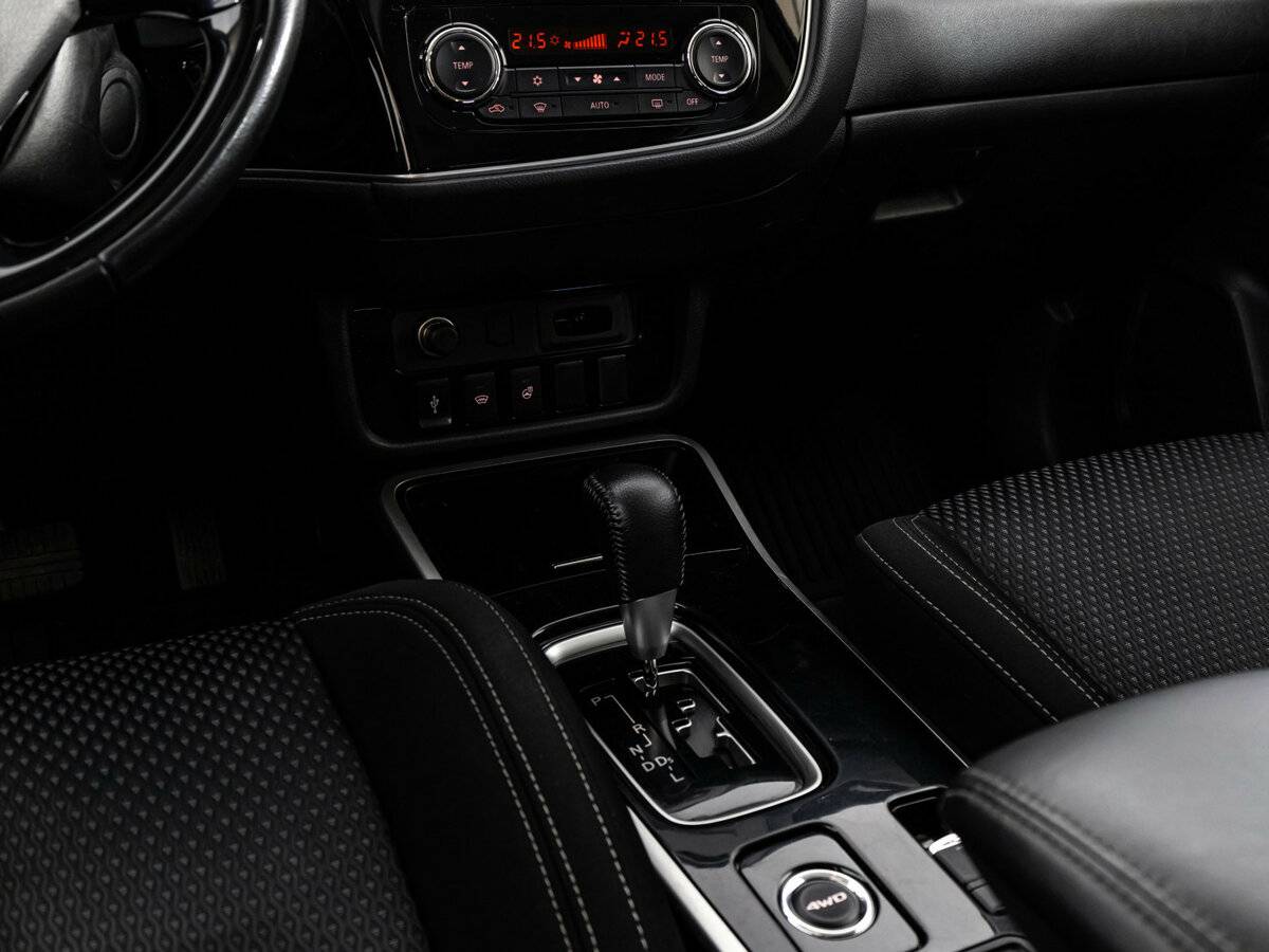 Mitsubishi Outlander 2019
