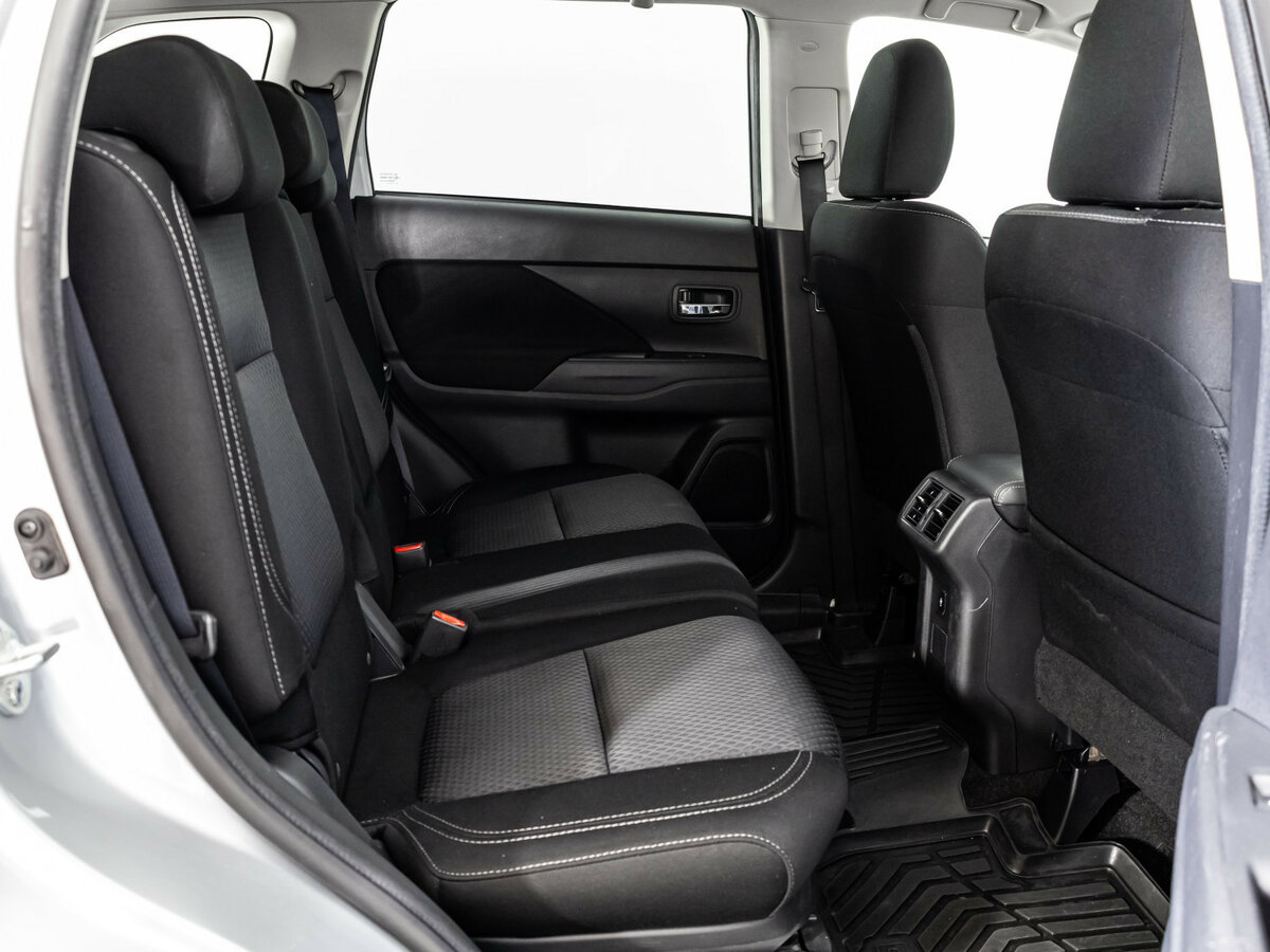 Mitsubishi Outlander 2019