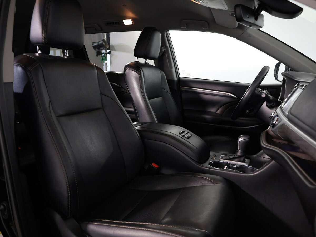 Toyota Highlander 2019