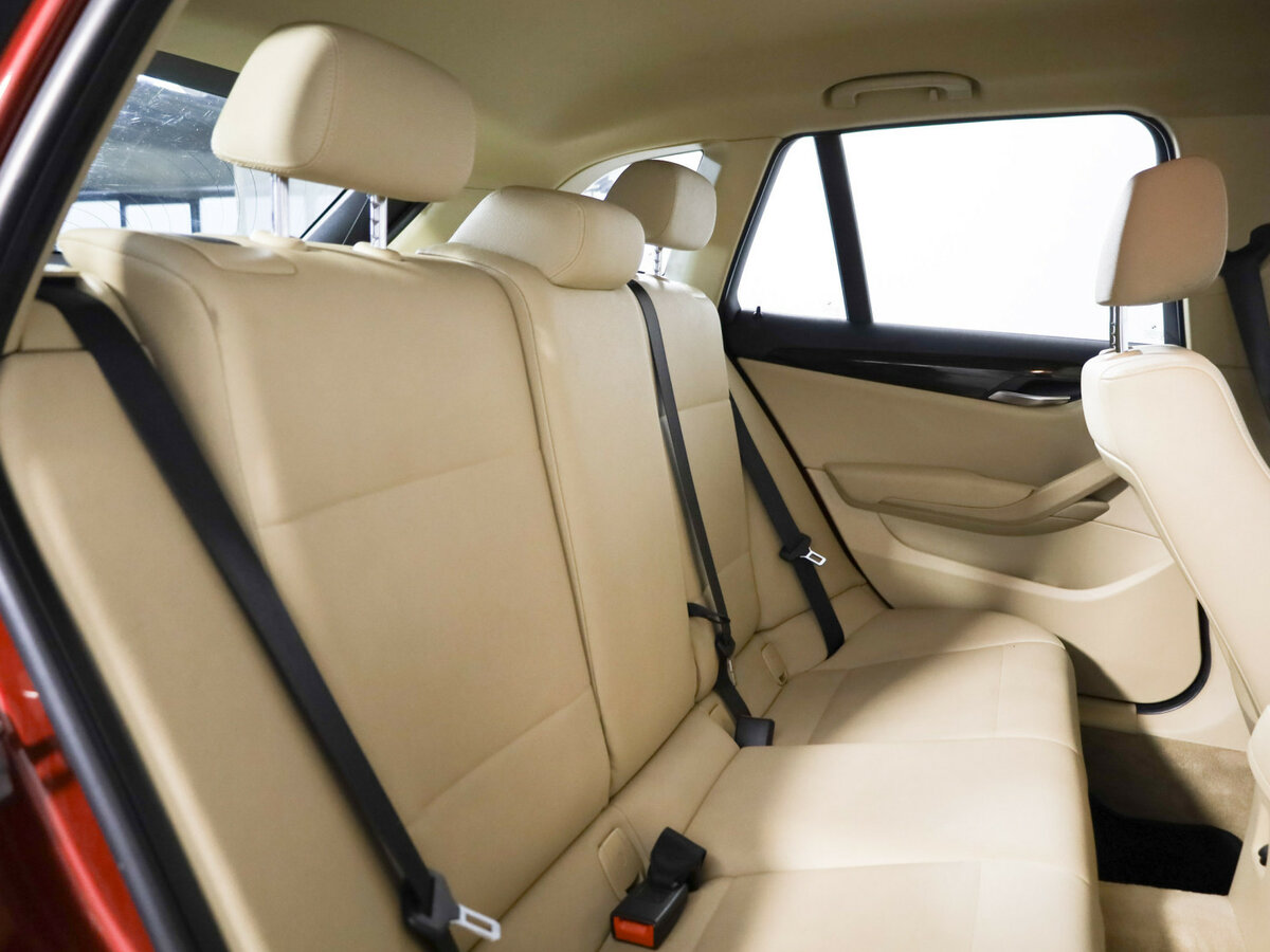BMW X1 2011