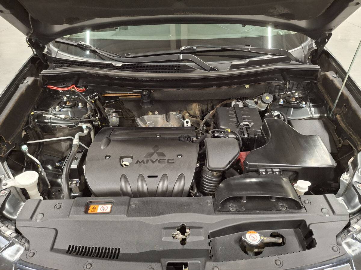 Mitsubishi Outlander 2016