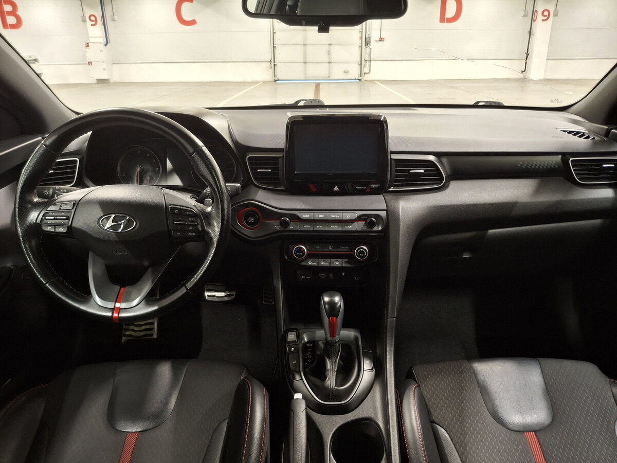 Hyundai Veloster 2019
