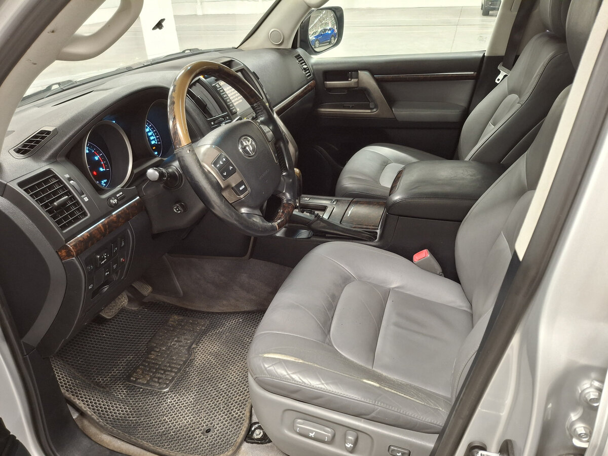 Toyota Land Cruiser 2008