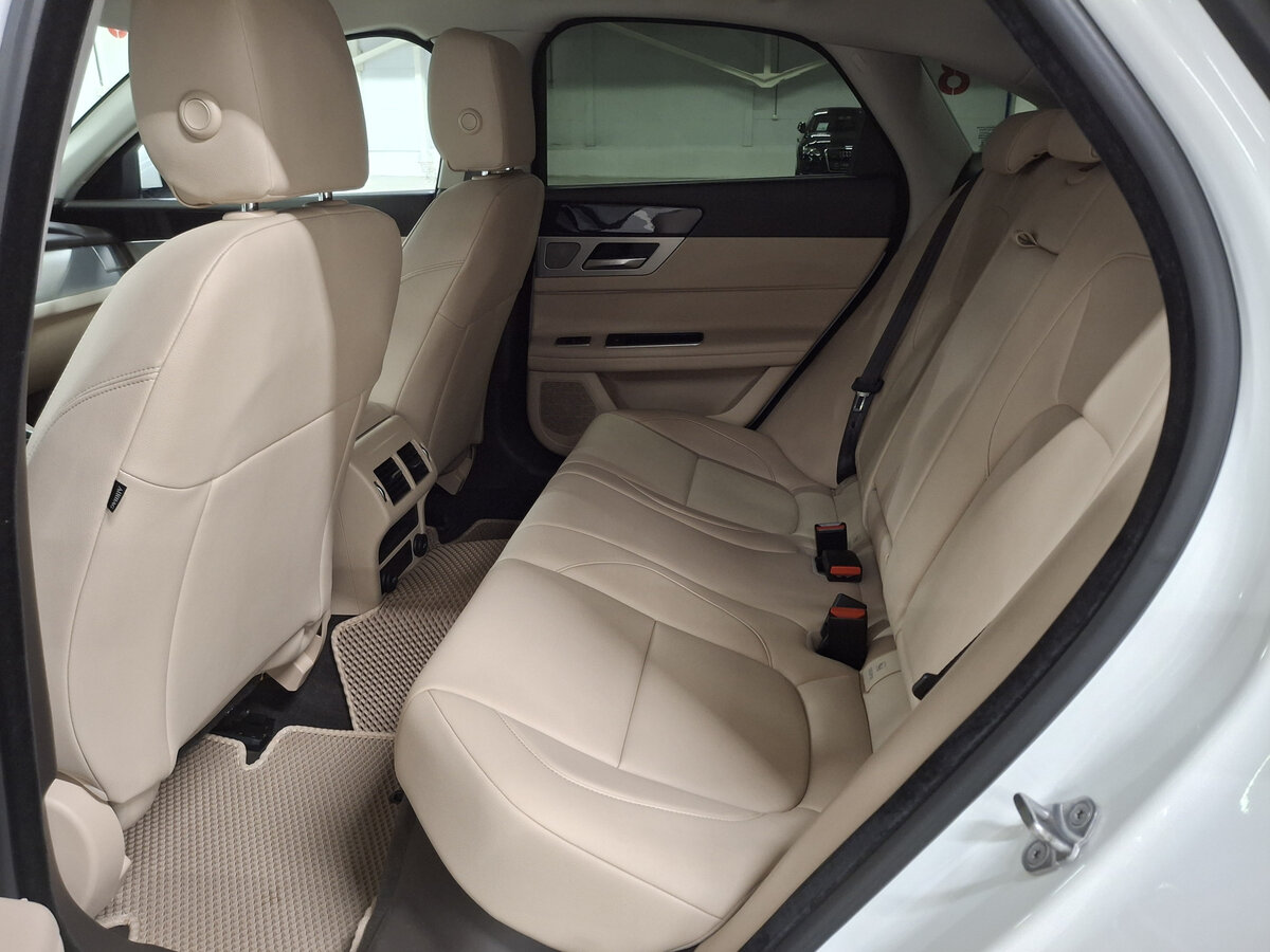 Jaguar XF 2016