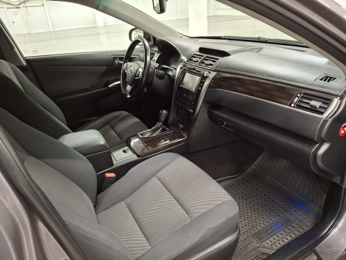 Toyota Camry 2016