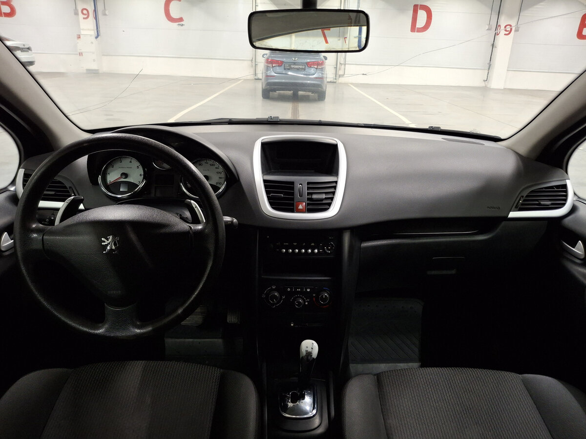 Peugeot 207 2010