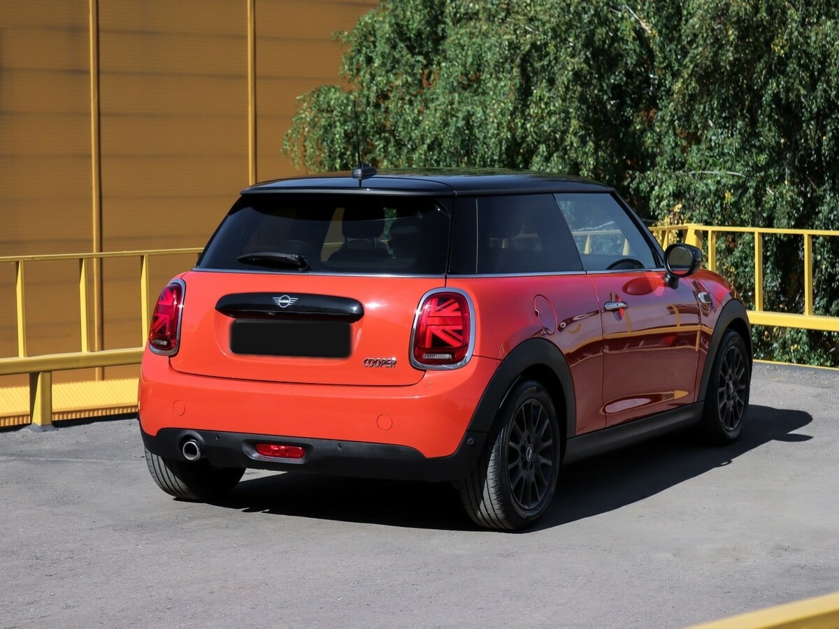 Mini Hatch