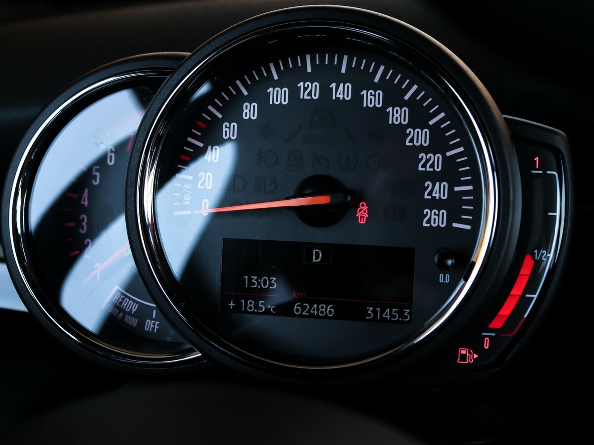 Mini Hatch 2021