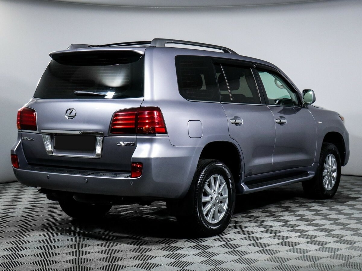 Lexus LX