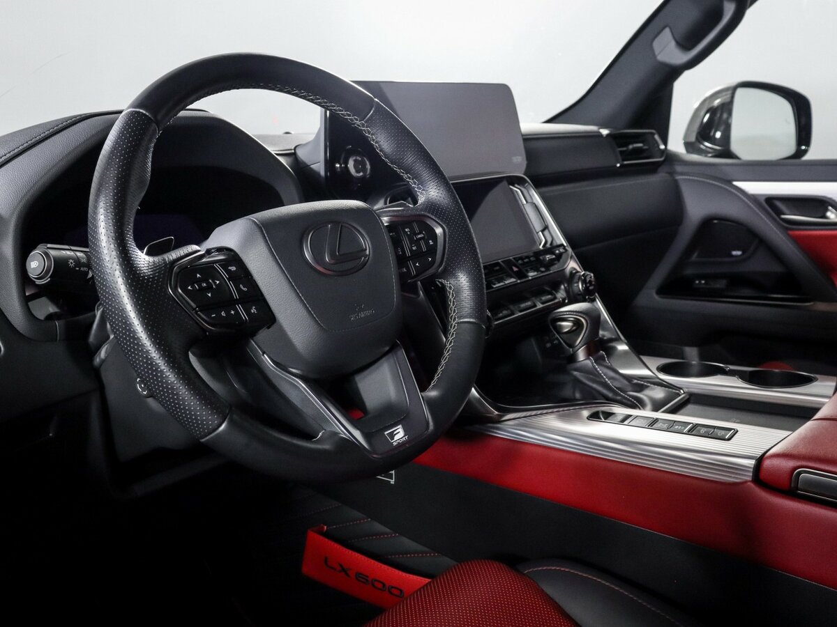 Lexus LX 2023
