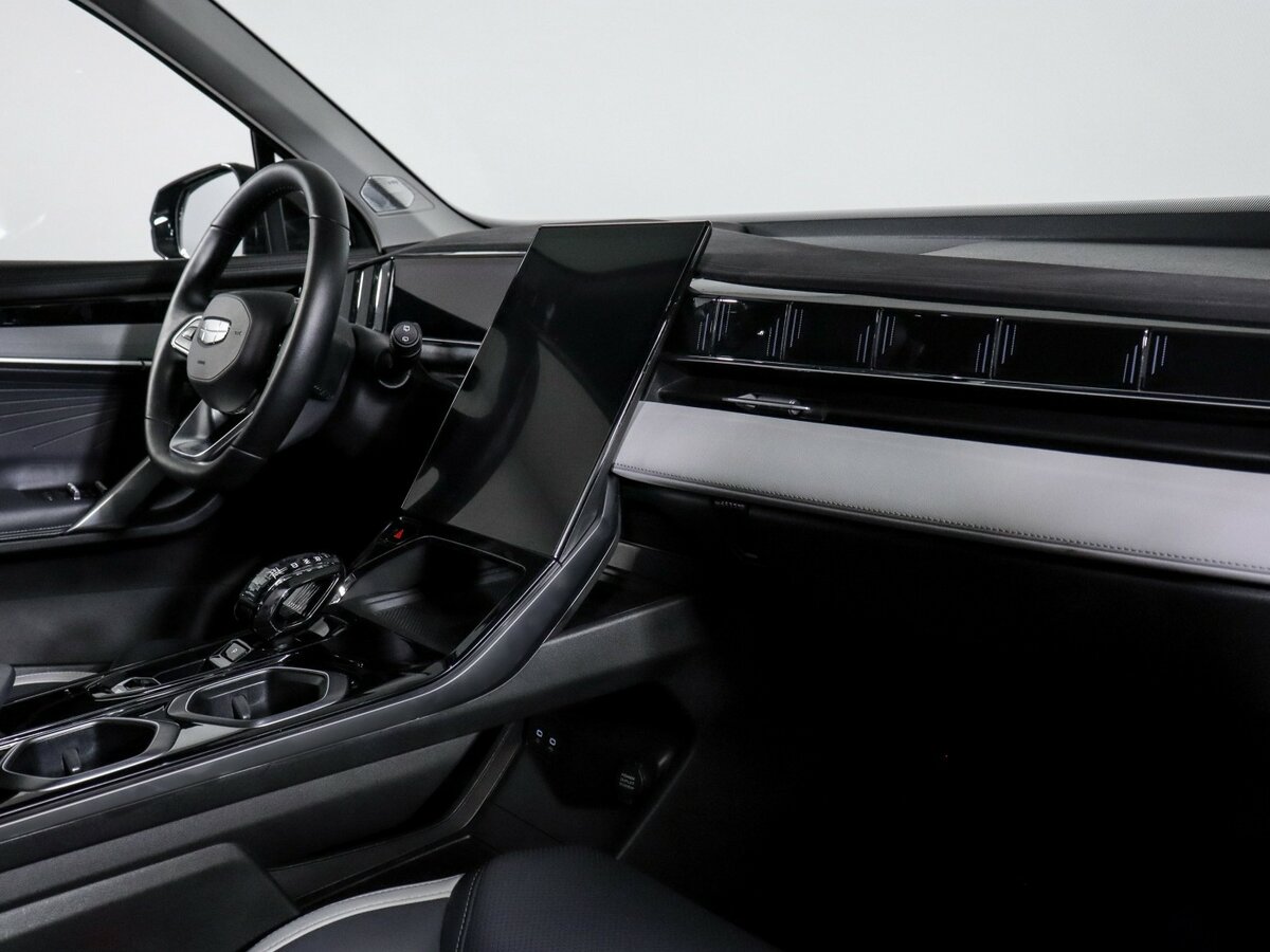 Geely Atlas 2024