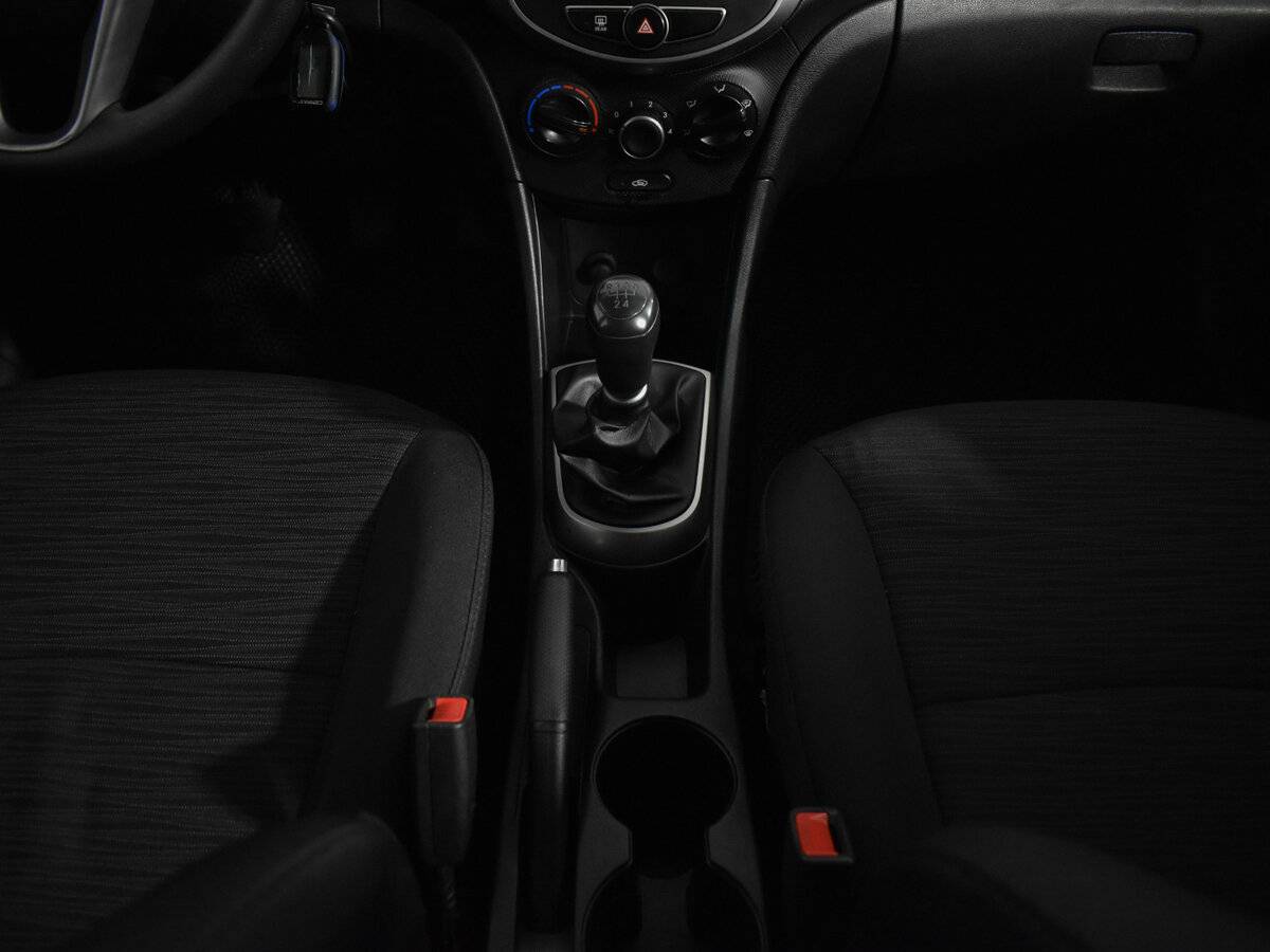 Hyundai Solaris 2016