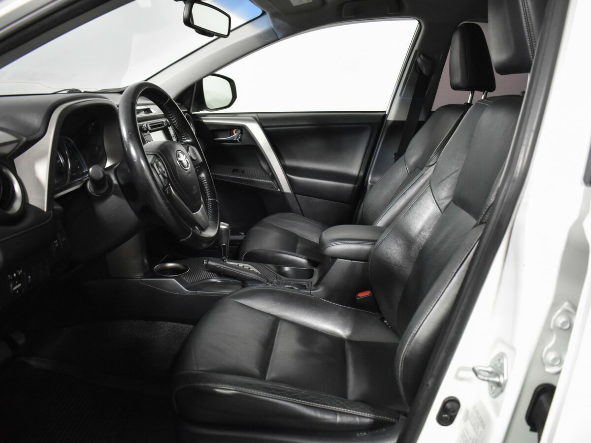 Toyota RAV4 2015