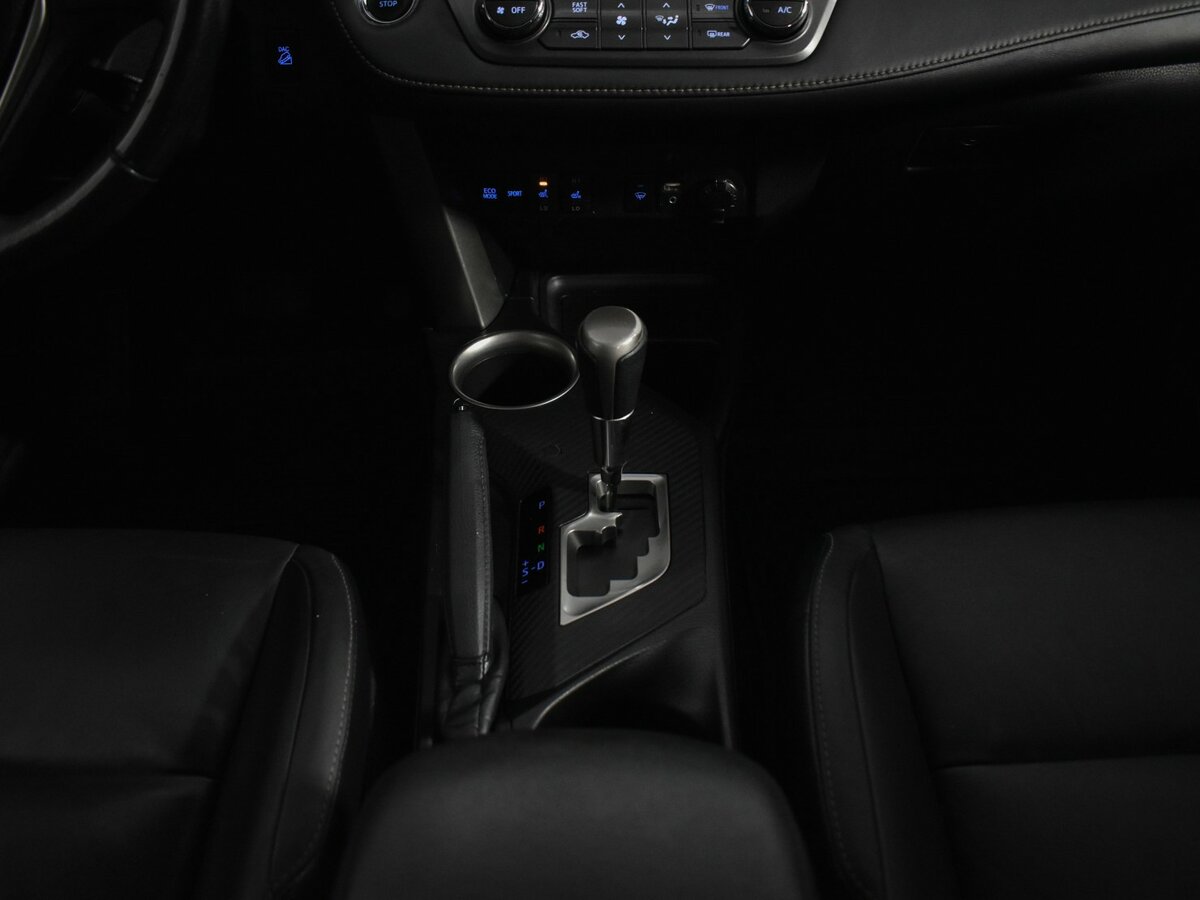Toyota RAV4 2015