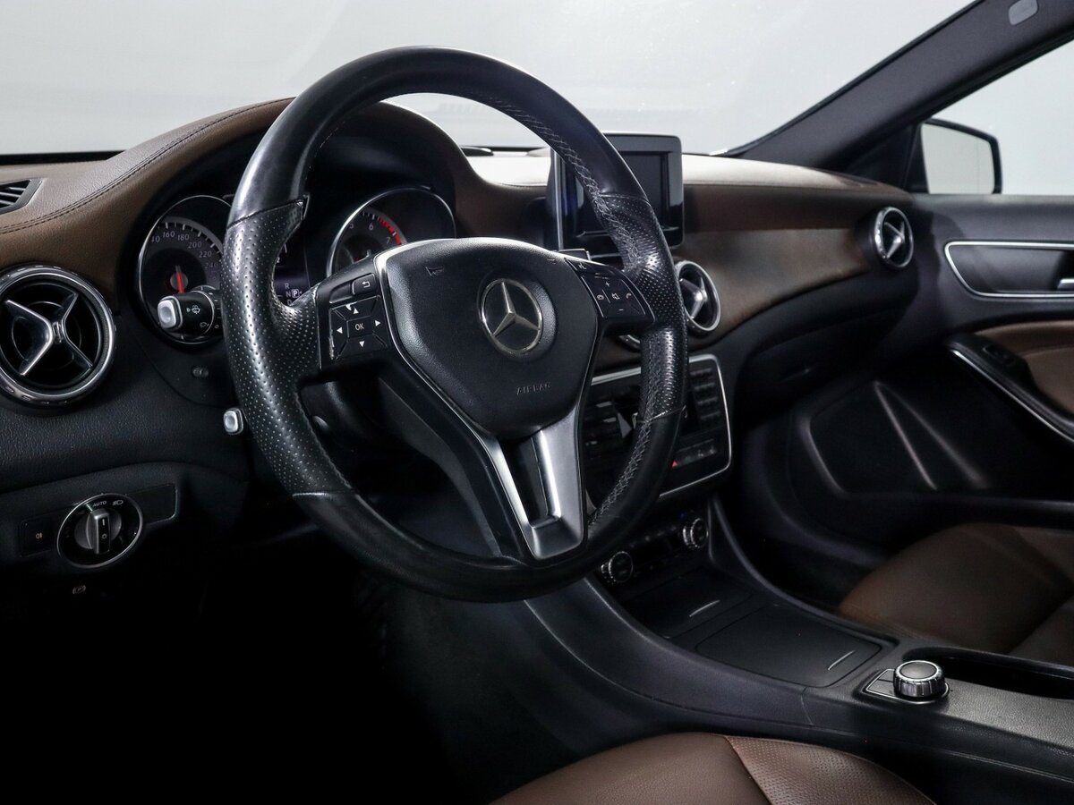 Mercedes-Benz GLA 2014