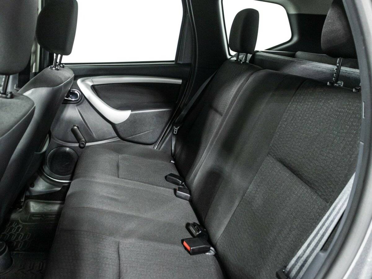 Nissan Terrano 2014