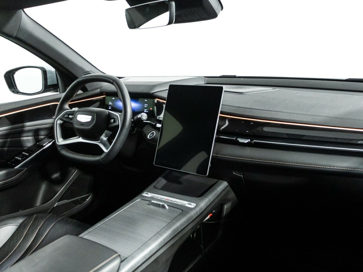 Geely Preface 2024