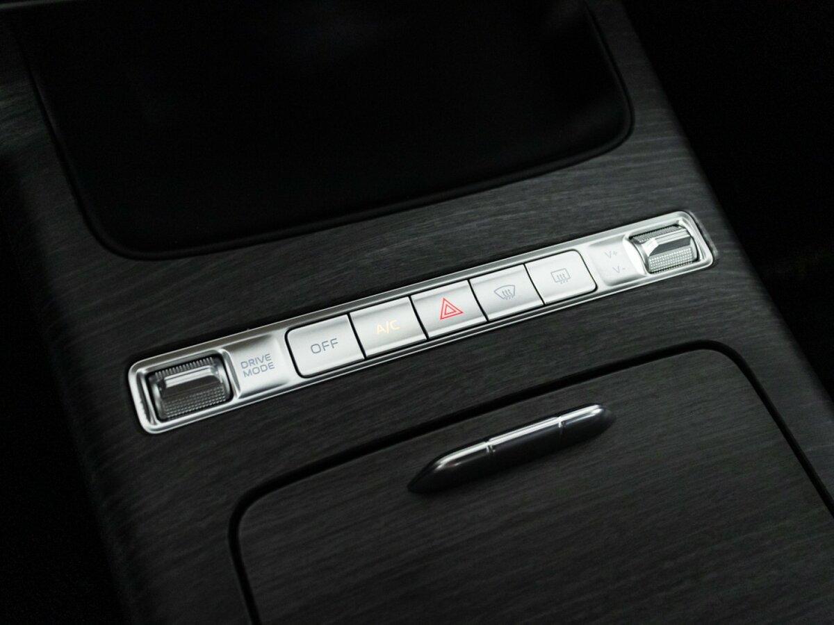 Geely Preface 2024