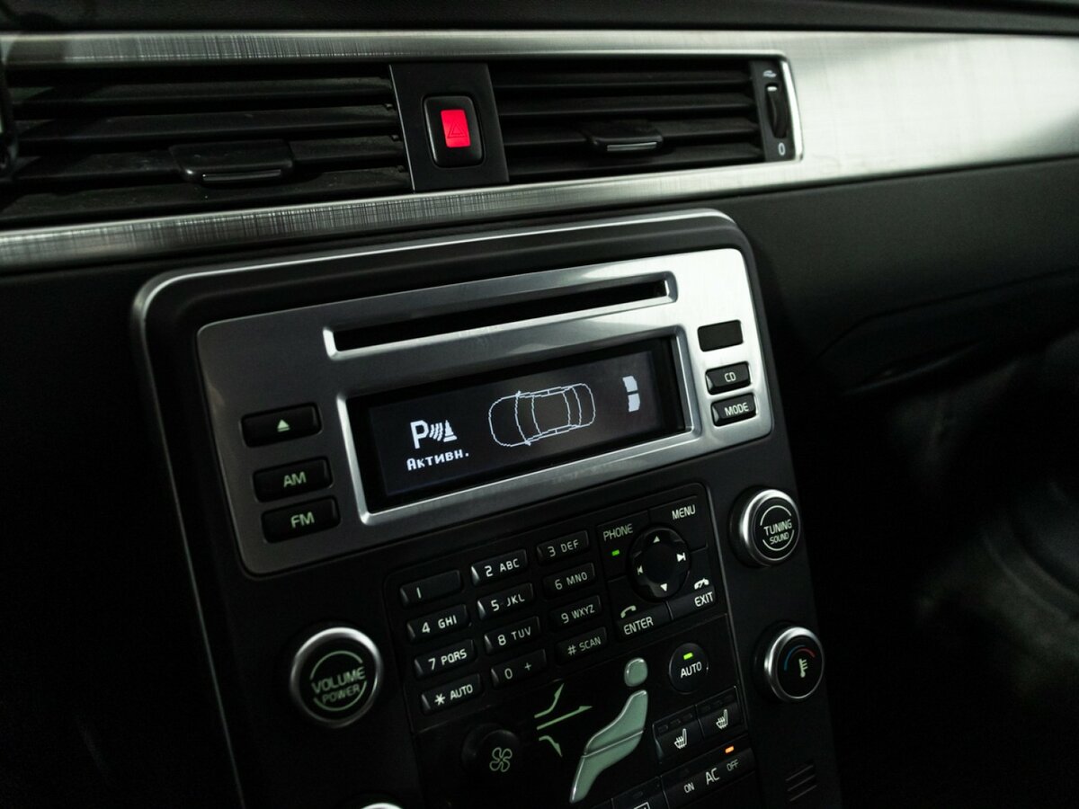Volvo XC70 2010