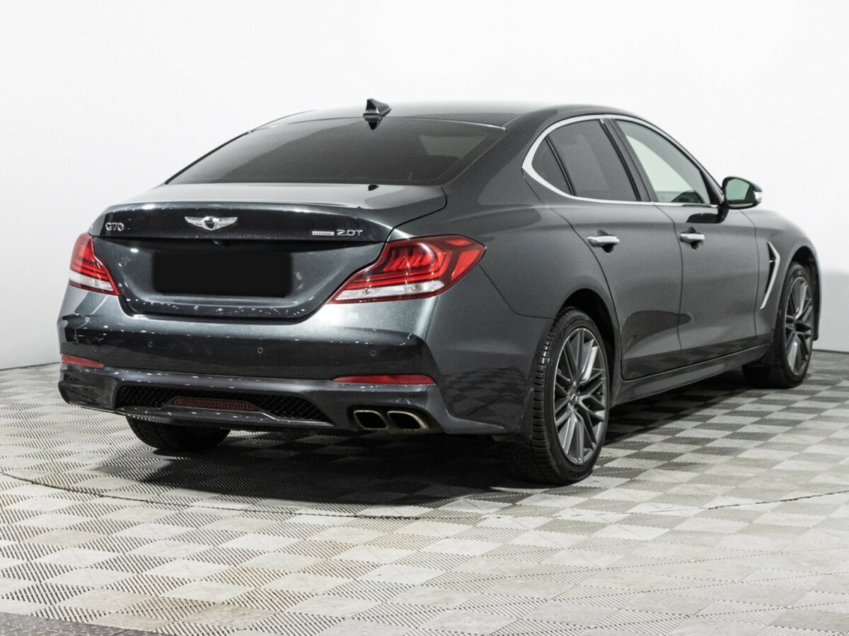 Genesis G70