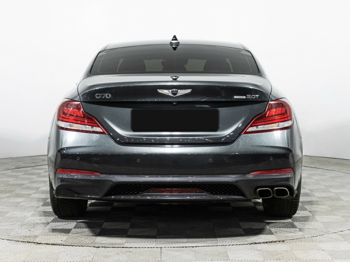 Genesis G70